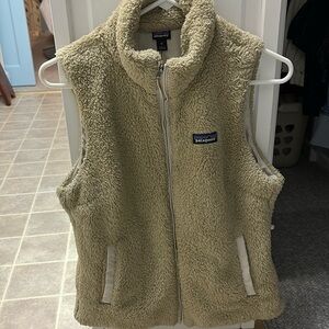 Patagonia Tan/Cream Fleece Vest